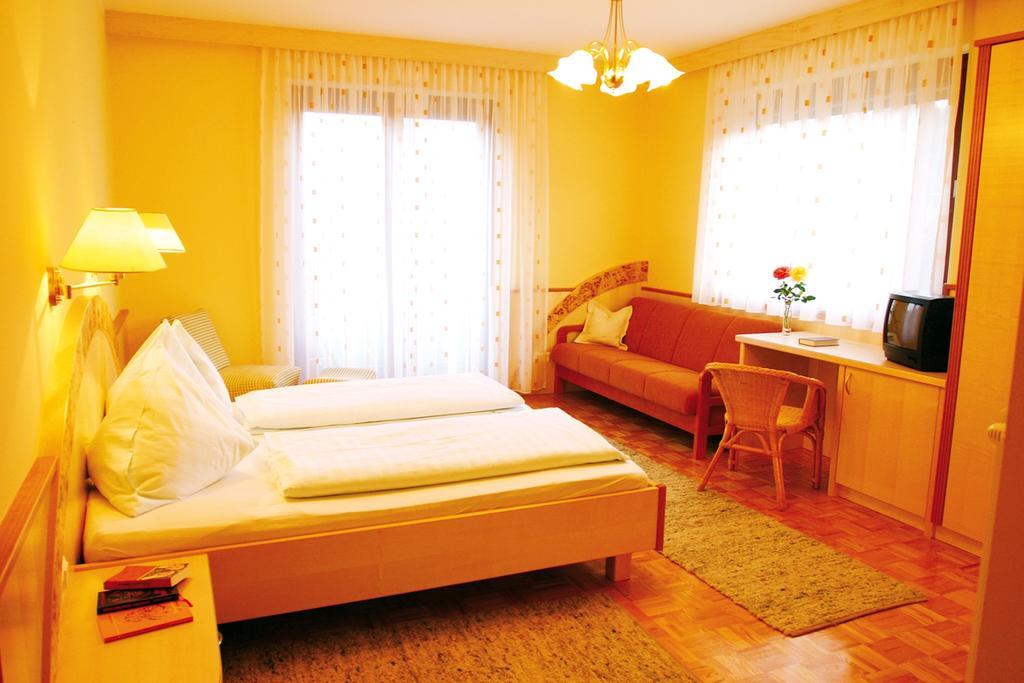 Techelsberg Hotel Restaurant Thadeushof חדר תמונה